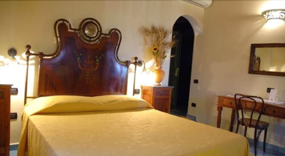 Su Lithu Hotel Bitti