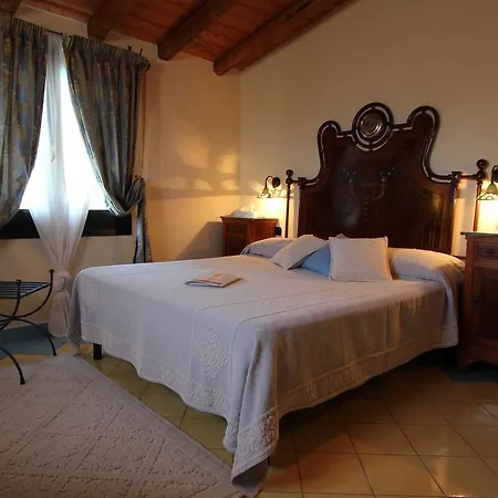 Hotel Su Lithu Bitti Exterior photo